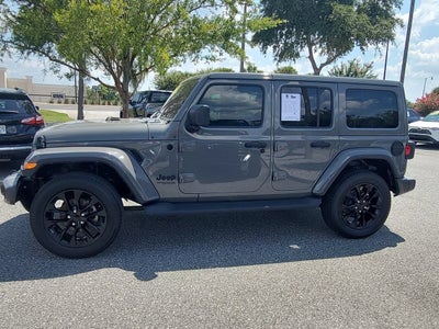 2022 Jeep Wrangler Unlimited Sahara Altitude