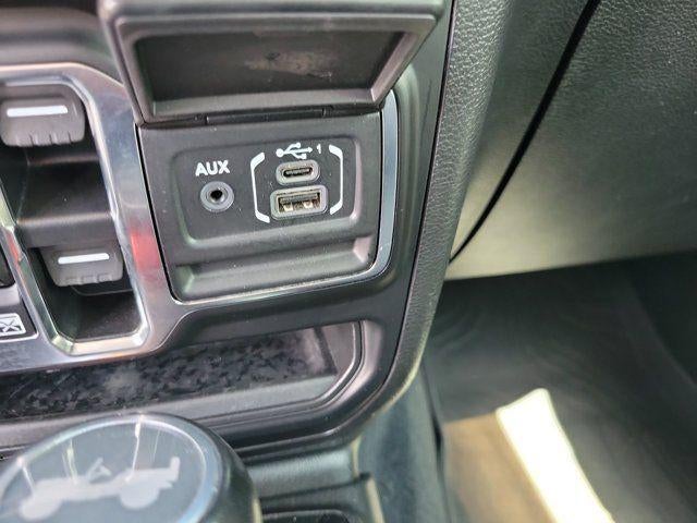 2022 Jeep Wrangler Unlimited Sahara Altitude