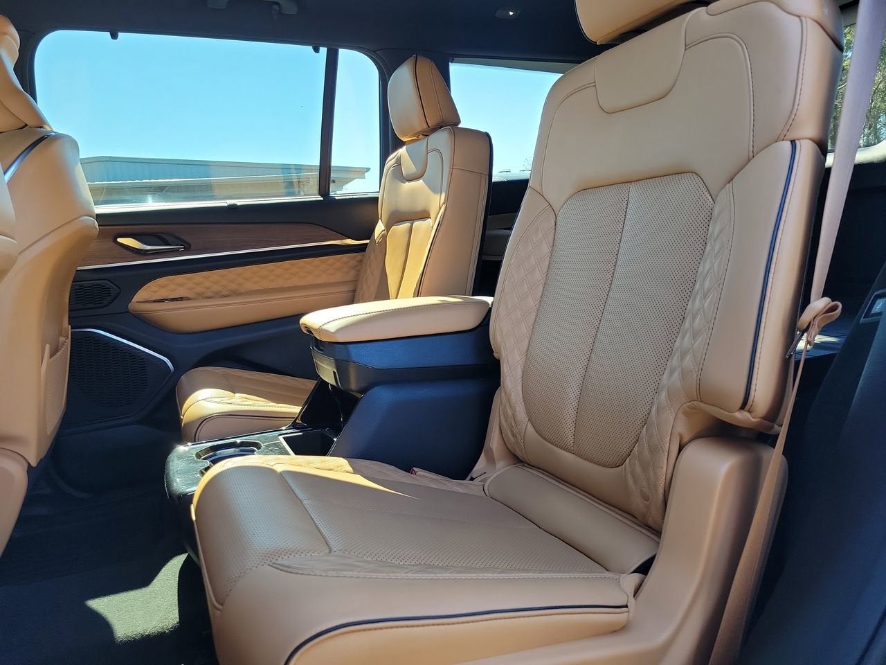 2023 Jeep Grand Cherokee L Summit