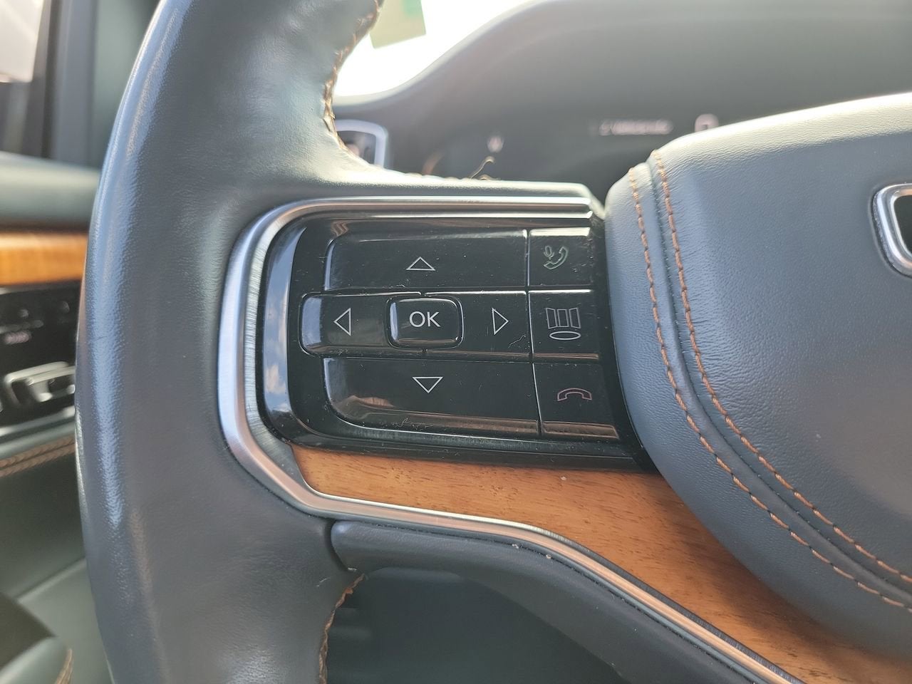 2022 Jeep Grand Wagoneer Series III