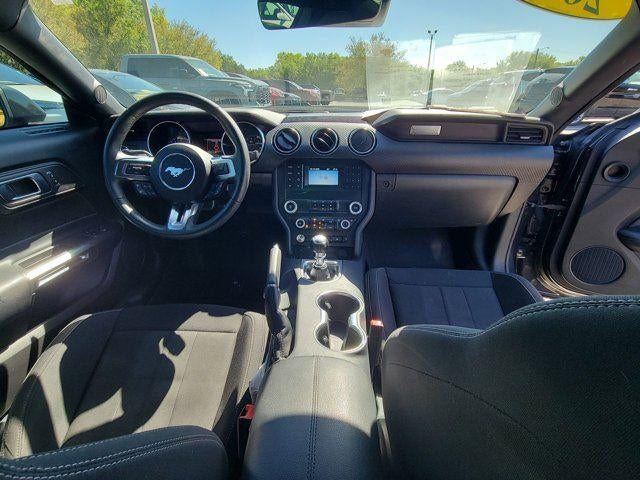 2022 Ford Mustang EcoBoost