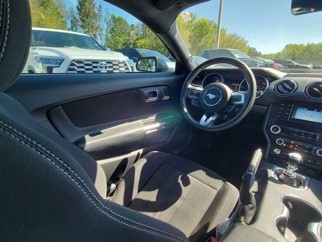 2022 Ford Mustang EcoBoost