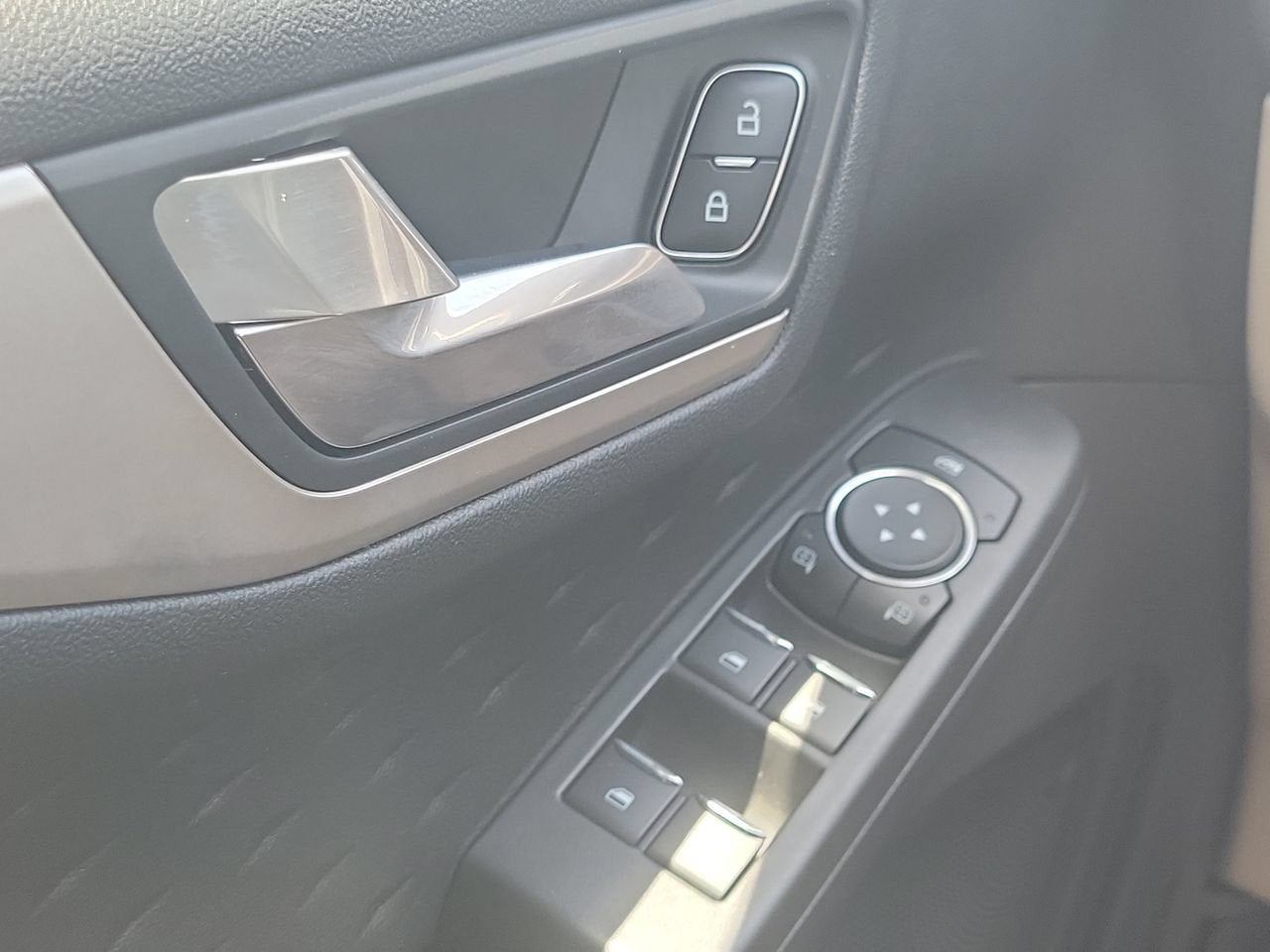 2020 Ford Escape Hybrid SE Sport