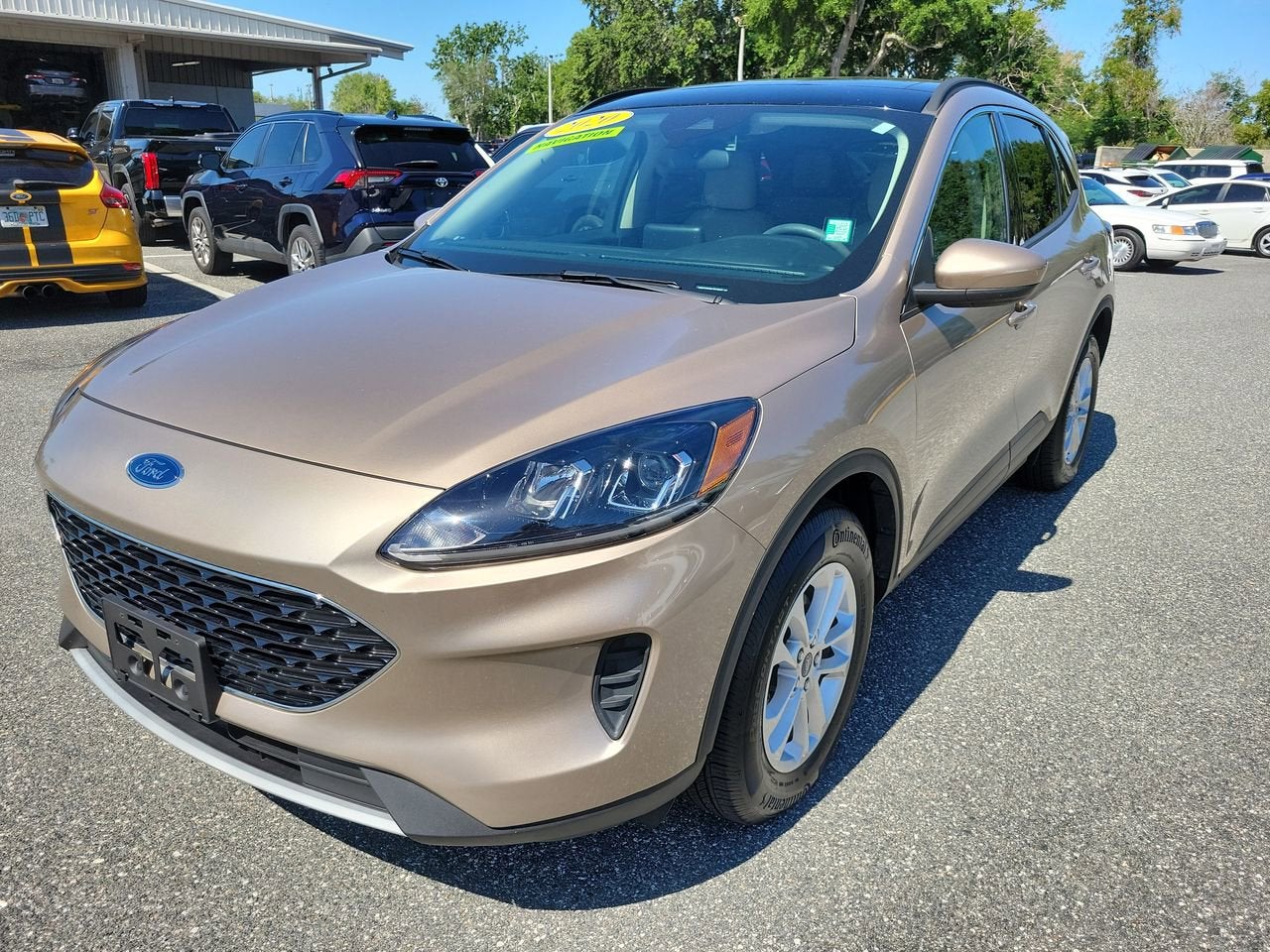 2020 Ford Escape SE