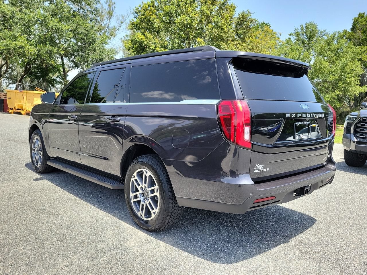 2025 Ford Expedition Max Active