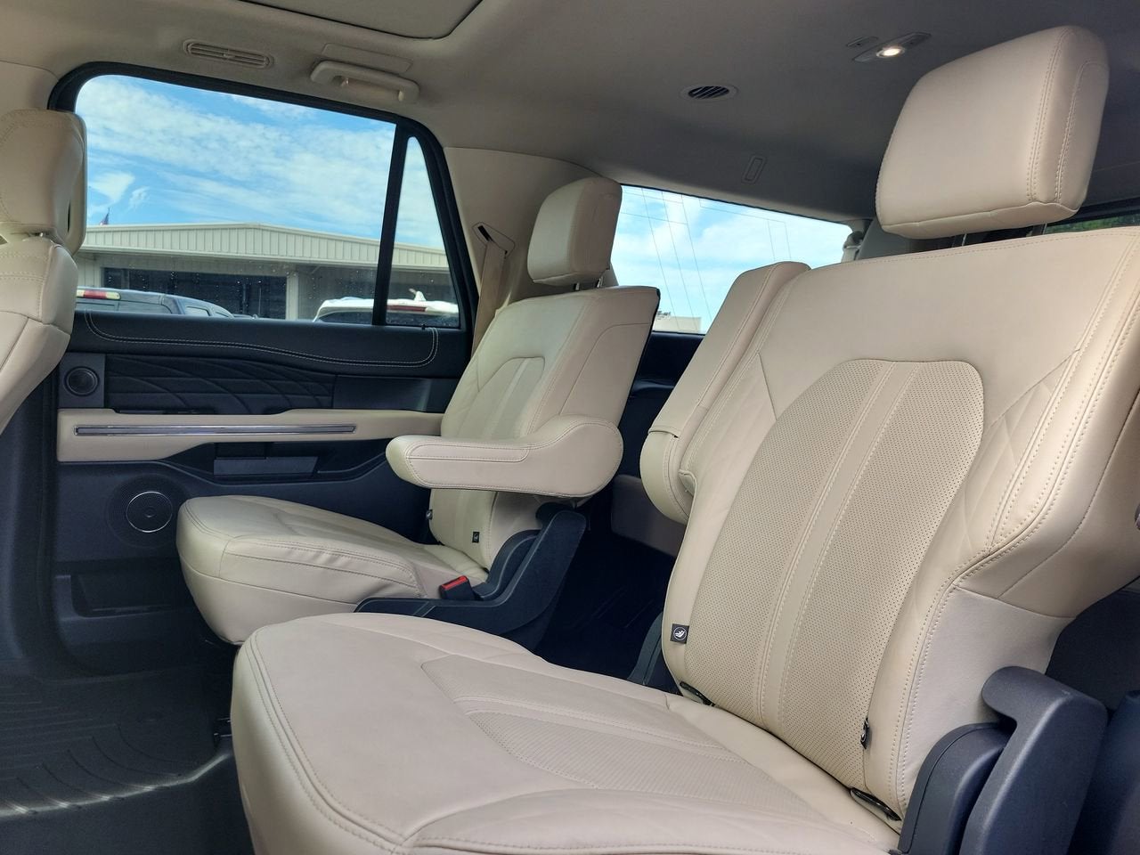 2022 Ford Expedition Max Platinum
