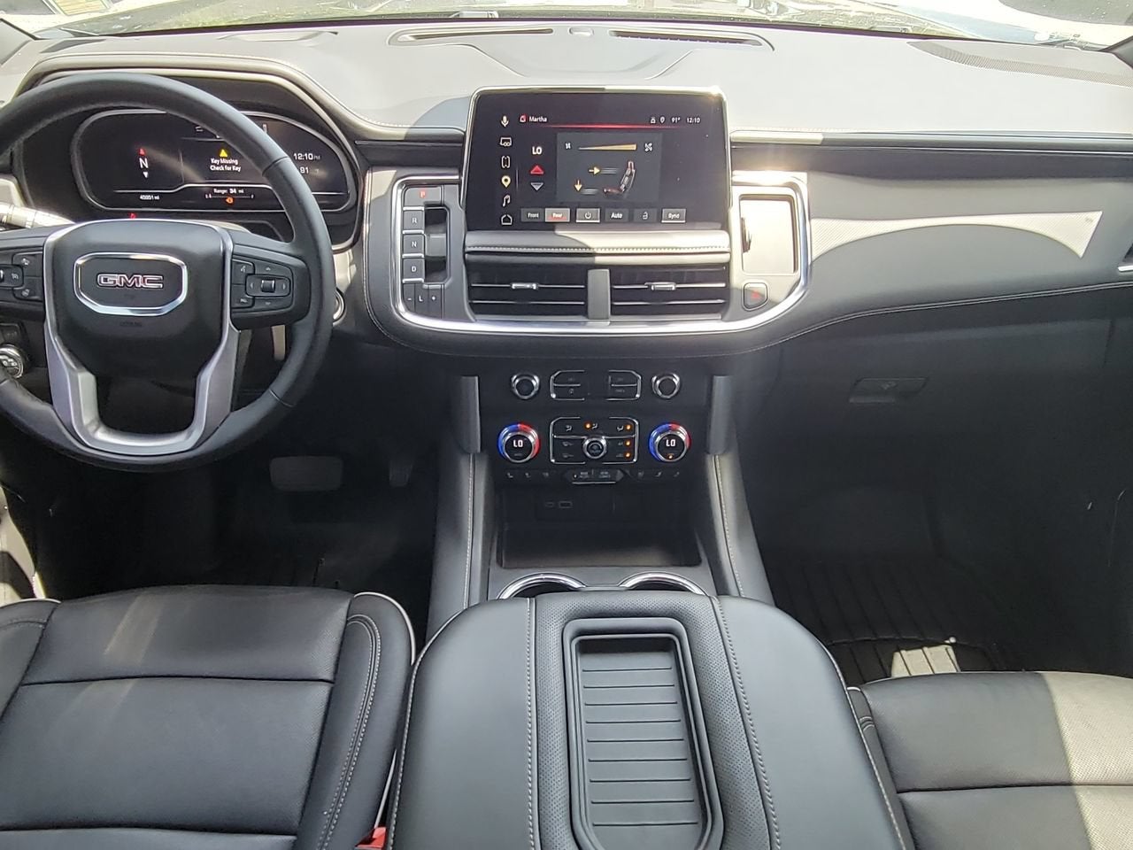 2023 GMC Yukon SLT