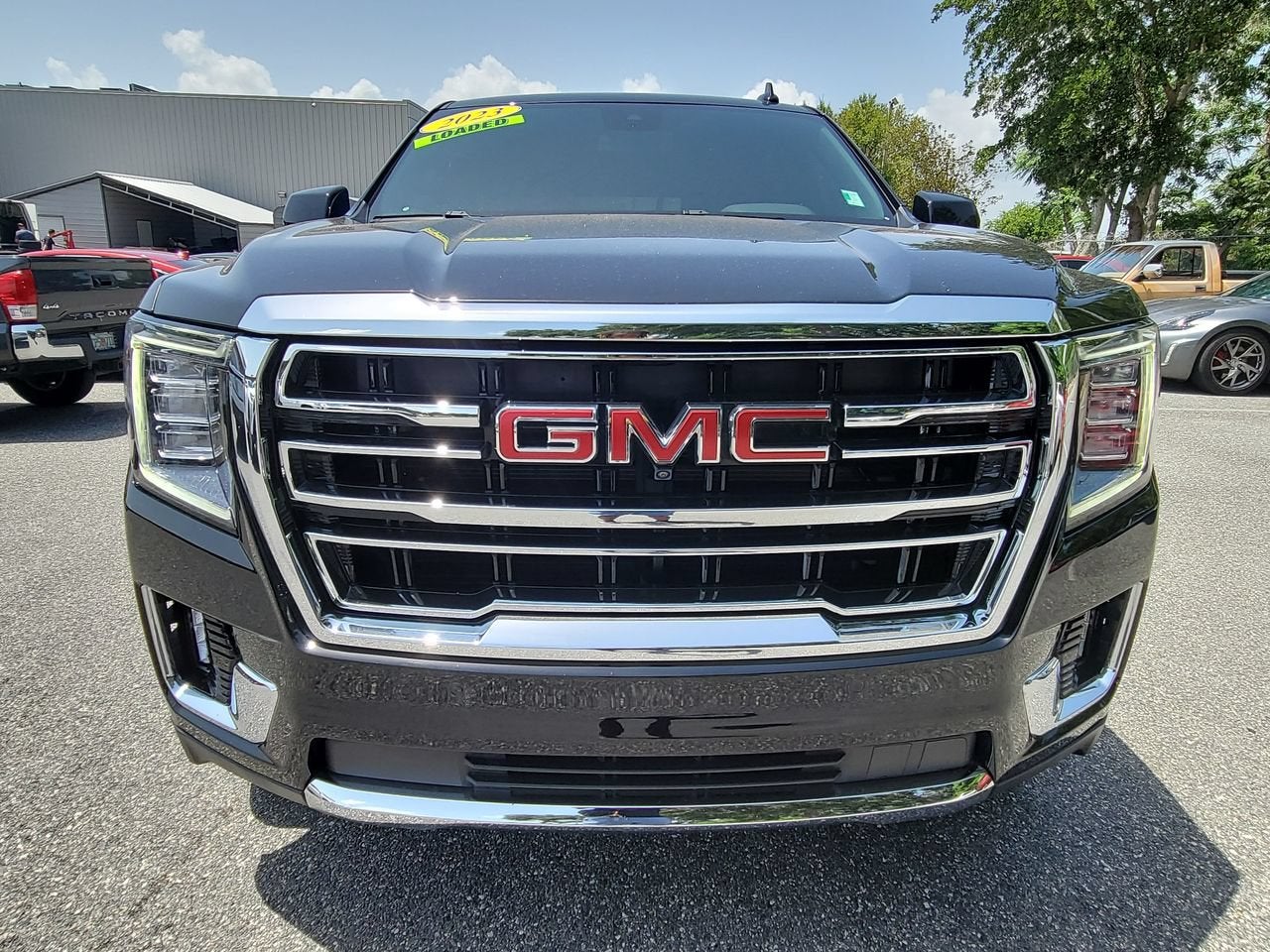 2023 GMC Yukon SLT
