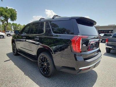 2023 GMC Yukon SLT