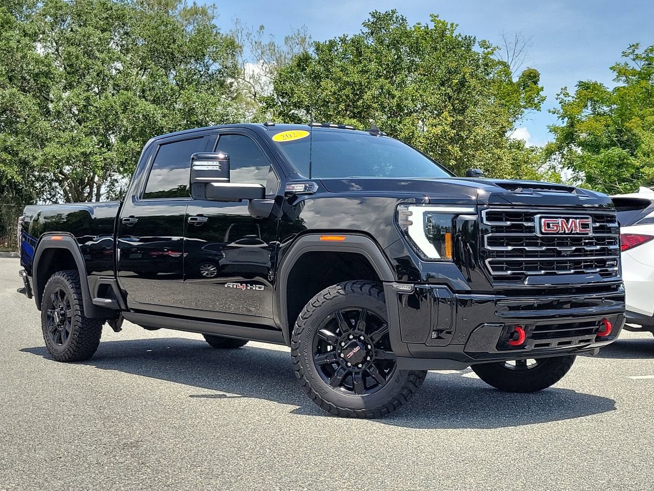 2025 GMC Sierra 2500HD AT4