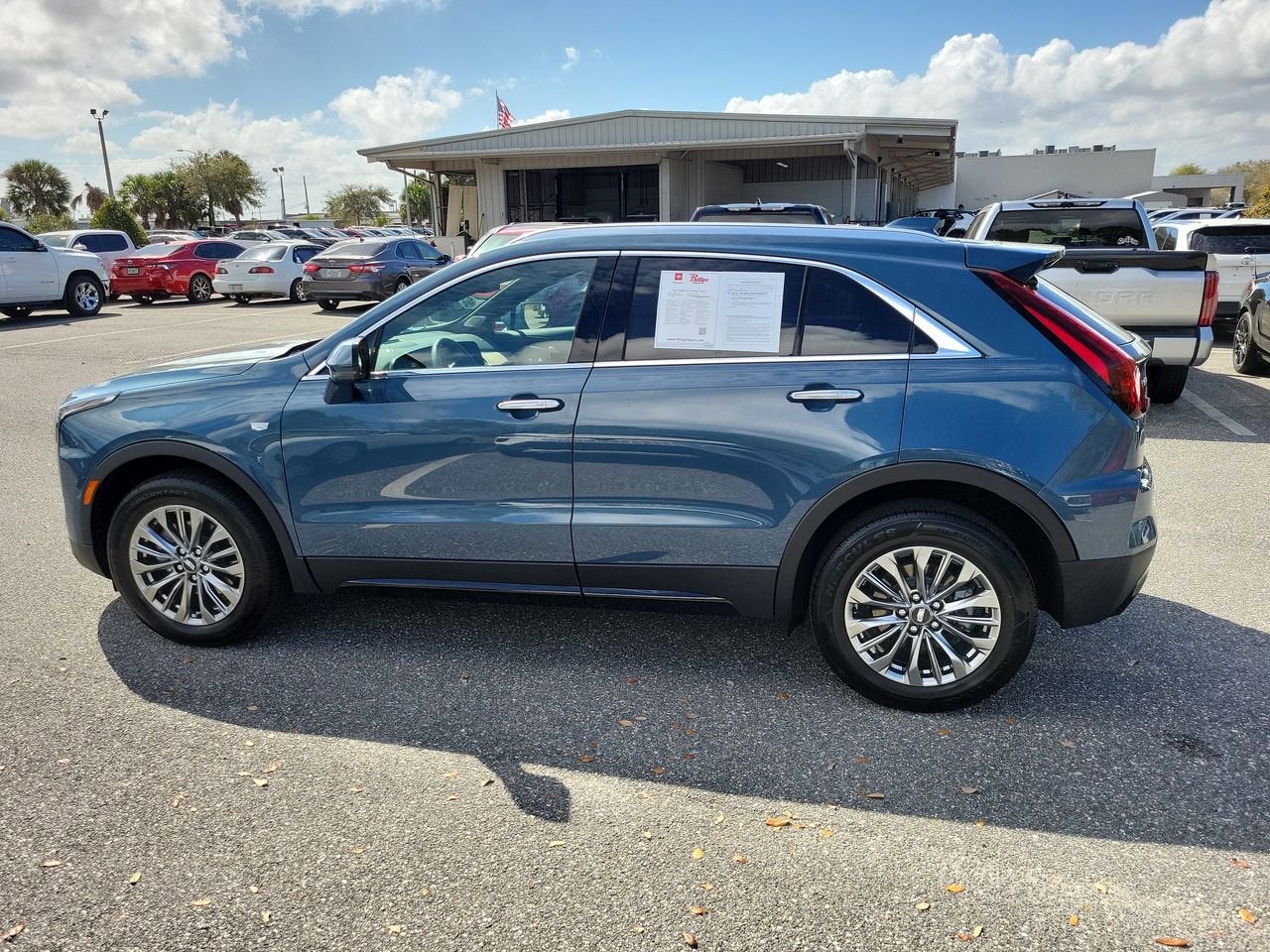 2024 Cadillac XT4 Premium Luxury