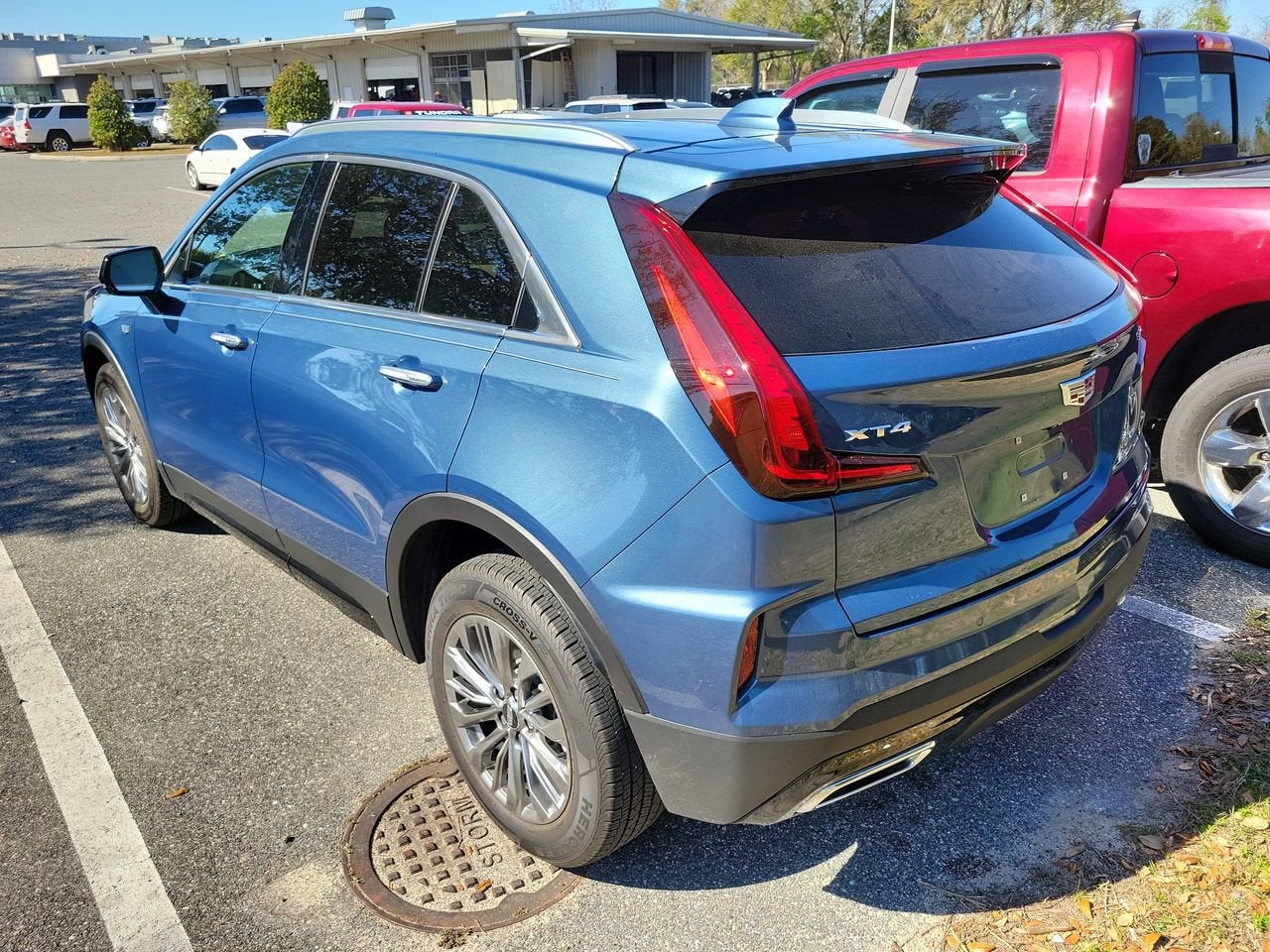 2024 Cadillac XT4 Premium Luxury