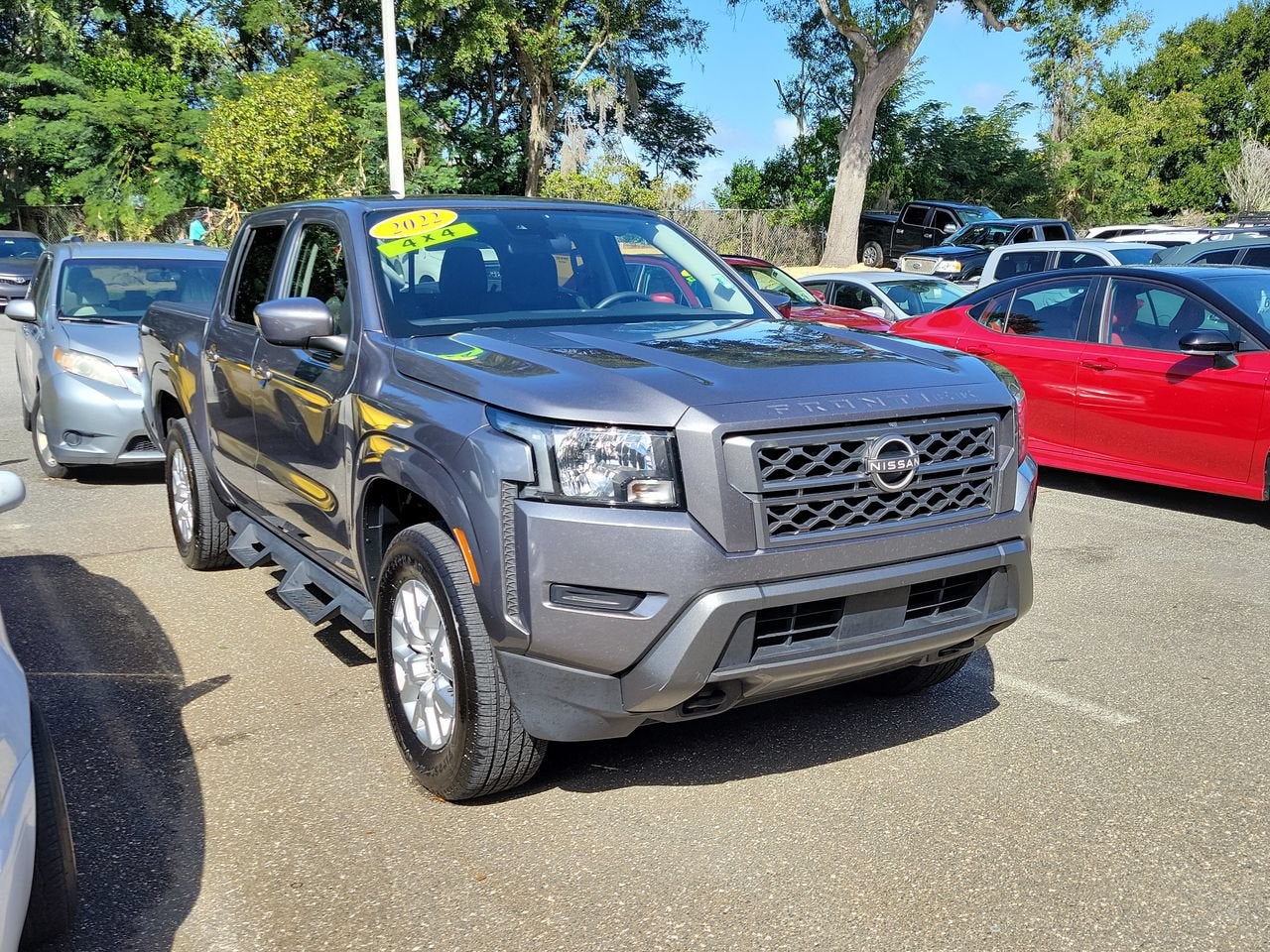 2022 Nissan Frontier SV