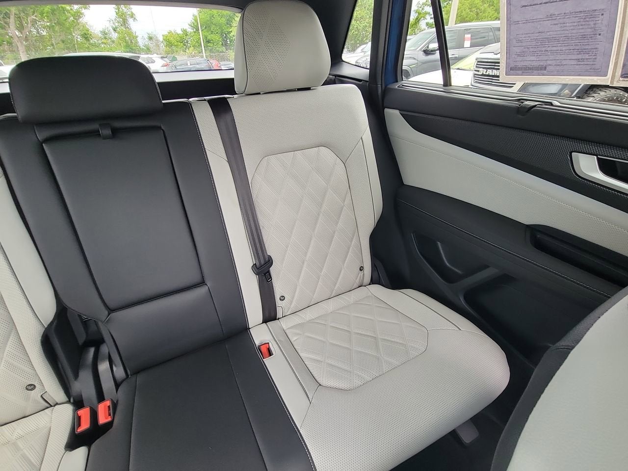 2025 Volkswagen Atlas Cross Sport 2.0T SEL Premium R-Line