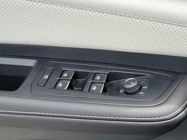 2025 Volkswagen Atlas Cross Sport 2.0T SEL Premium R-Line