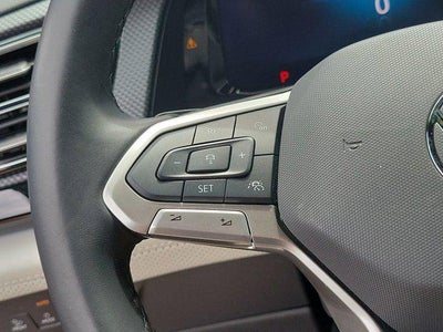2025 Volkswagen Atlas Cross Sport 2.0T SEL Premium R-Line