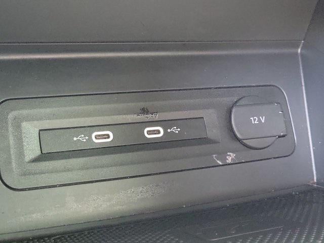 2023 Volkswagen Atlas Cross Sport 2.0T SE w/Technology