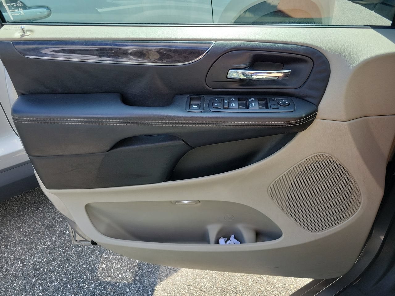 2016 Chrysler Town & Country Touring