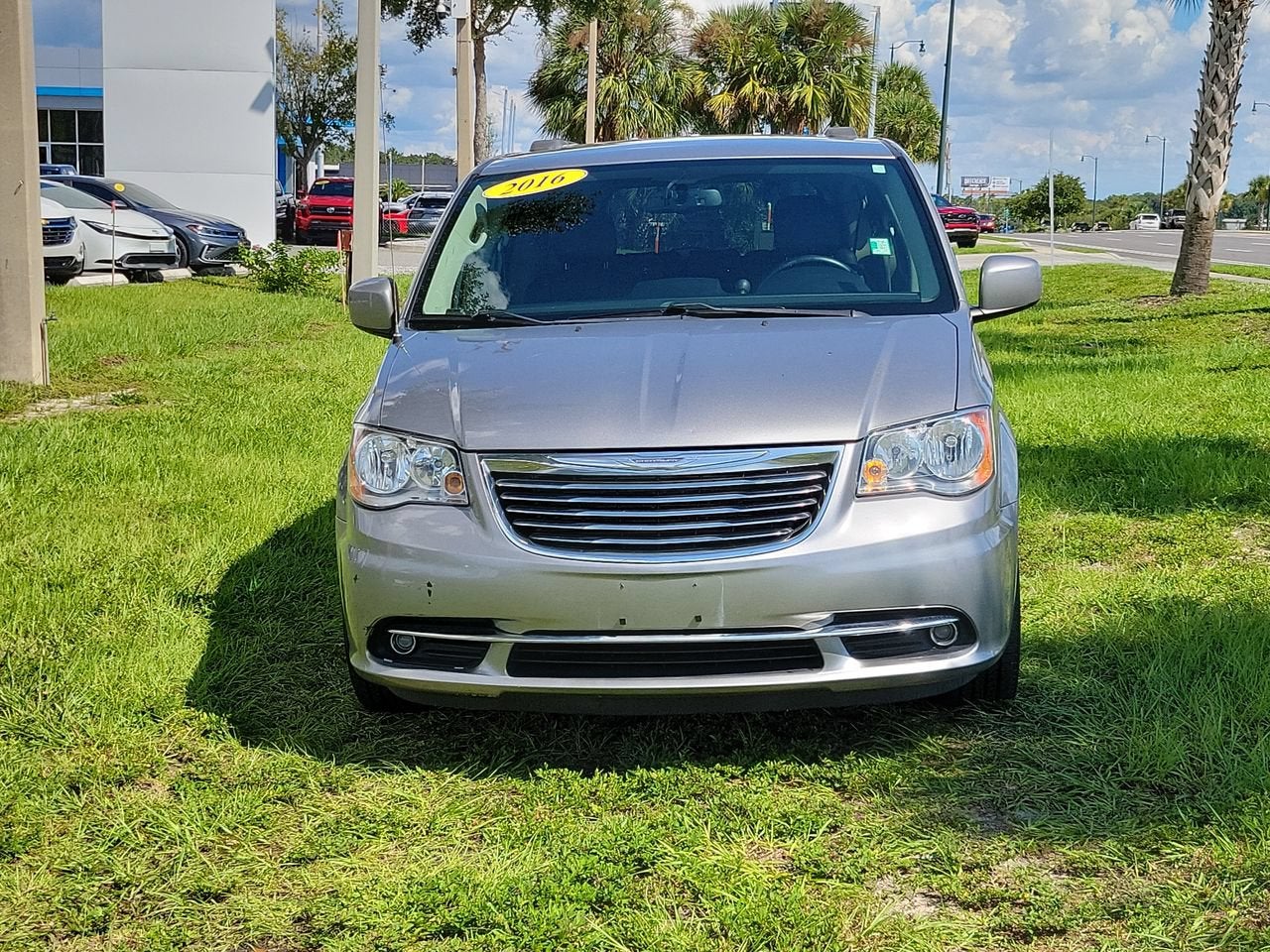 2016 Chrysler Town & Country Touring