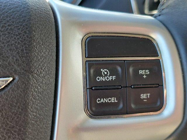 2016 Chrysler Town & Country Touring
