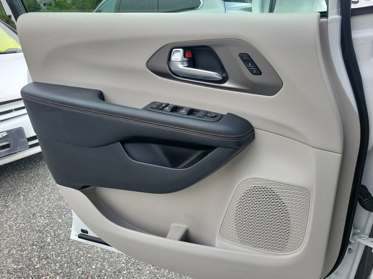2020 Chrysler Pacifica Touring L Plus