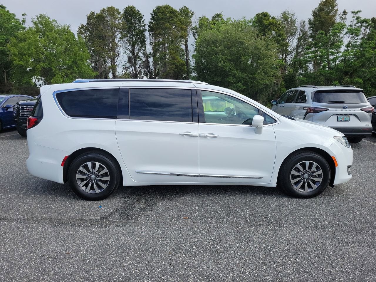 2020 Chrysler Pacifica Touring L Plus