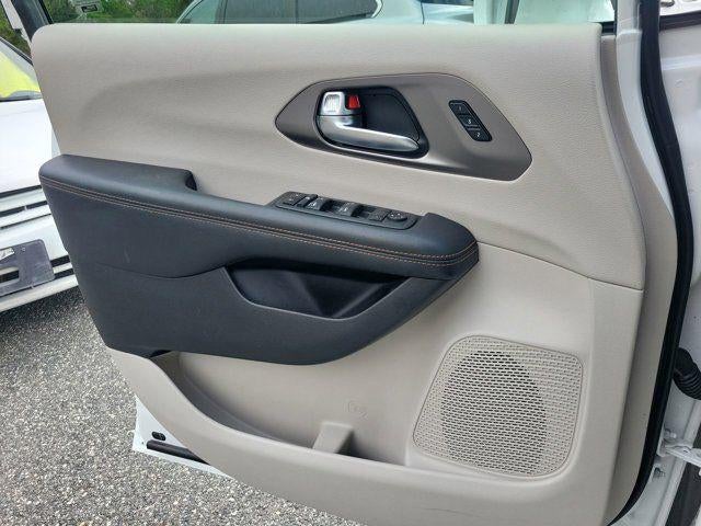 2020 Chrysler Pacifica Touring L Plus