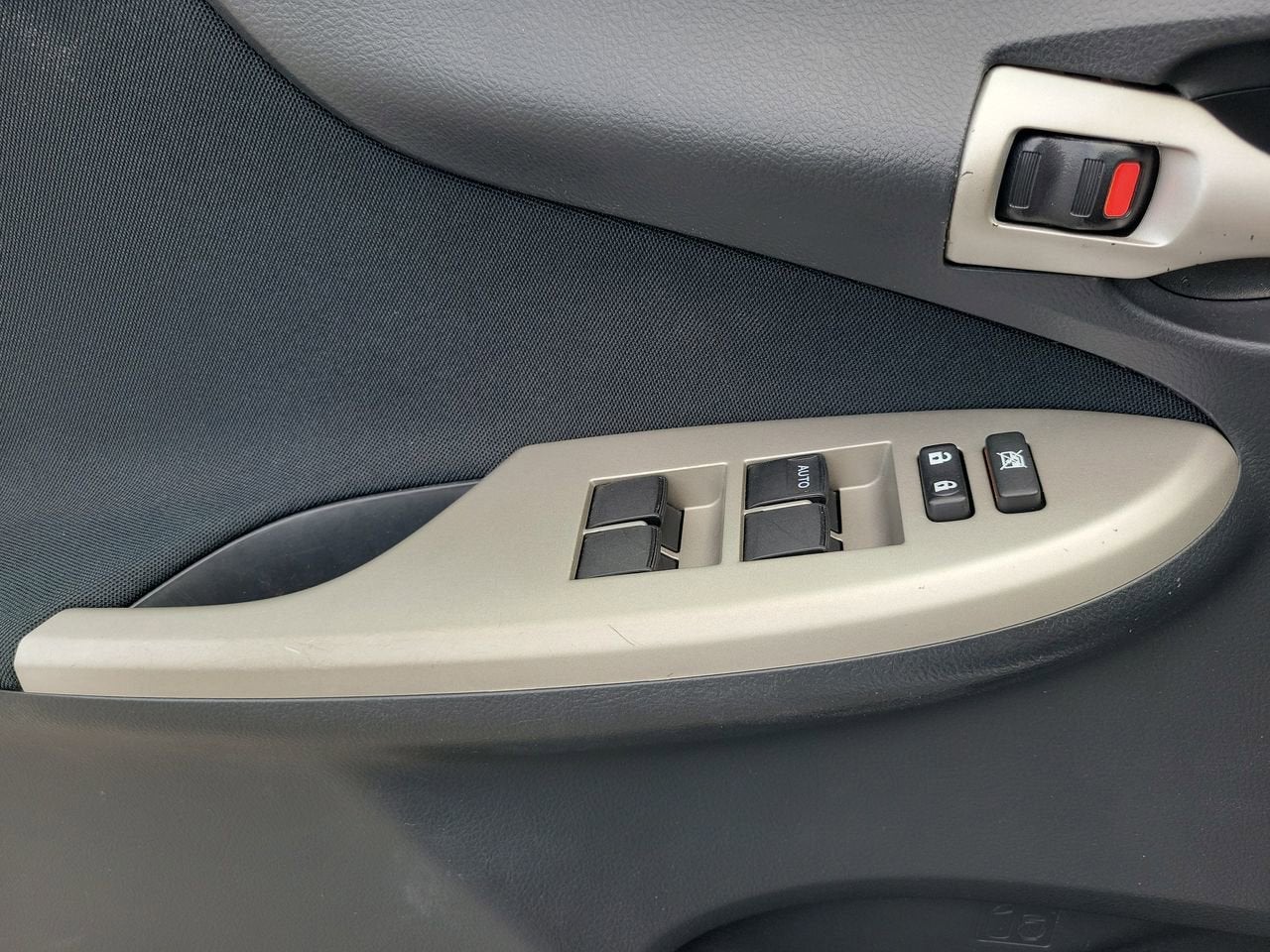 2013 Toyota Corolla S