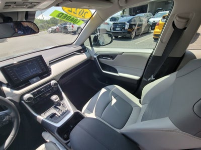 2022 Toyota RAV4 XLE Premium