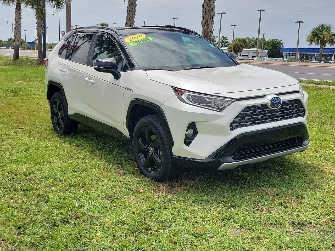 2020 Toyota RAV4 Hybrid XSE