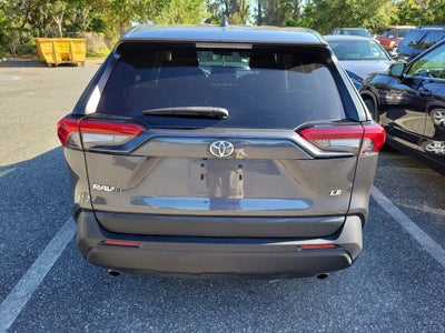 2022 Toyota RAV4 LE