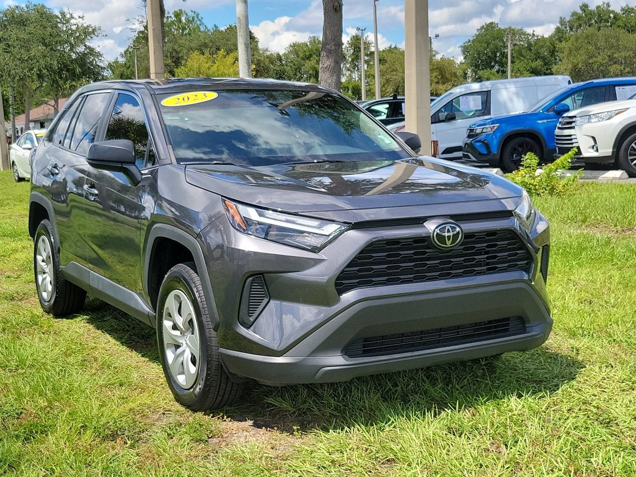 2023 Toyota RAV4 LE