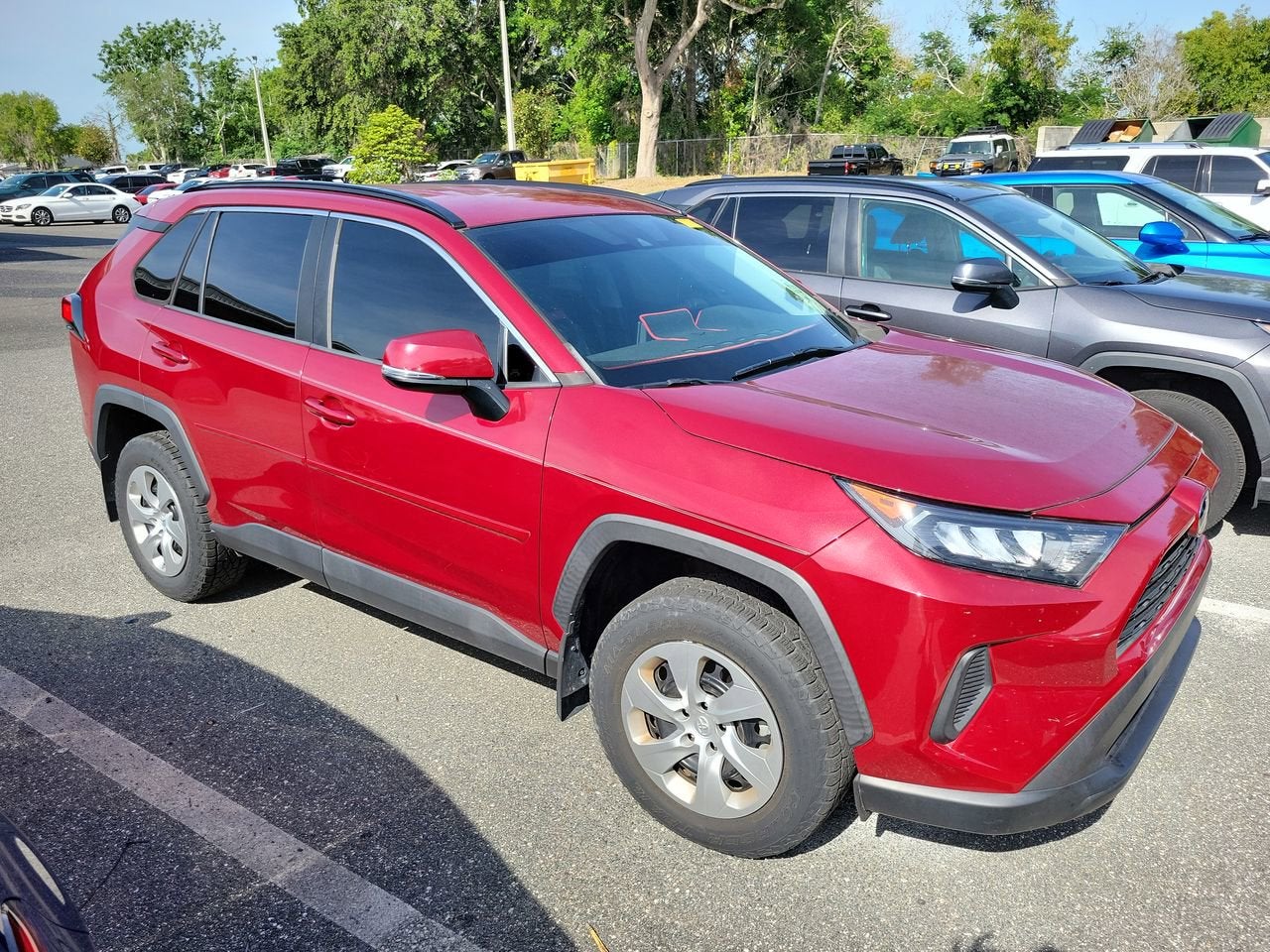 2020 Toyota RAV4 LE