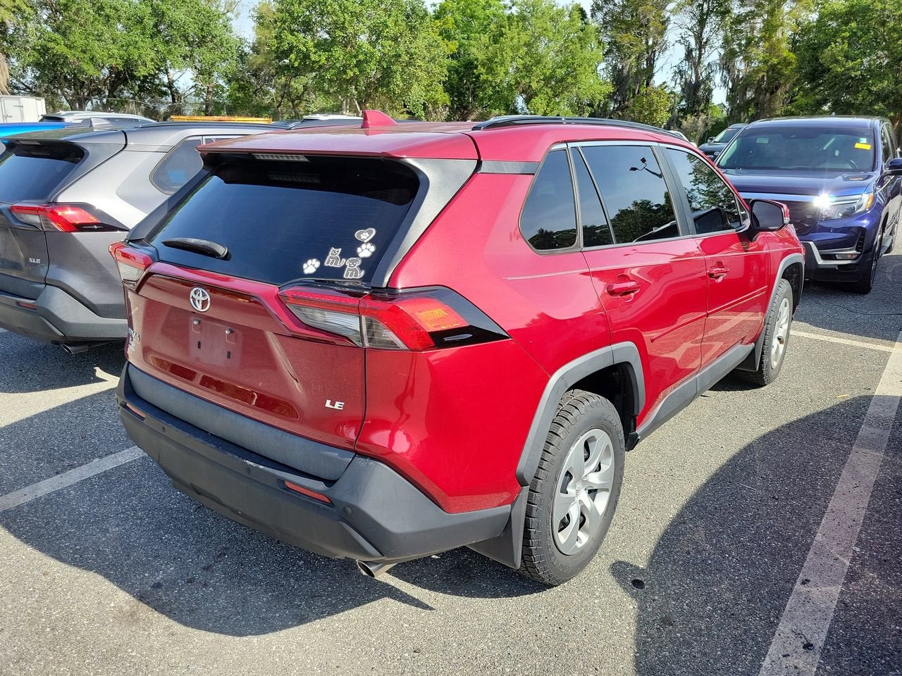 2020 Toyota RAV4 LE