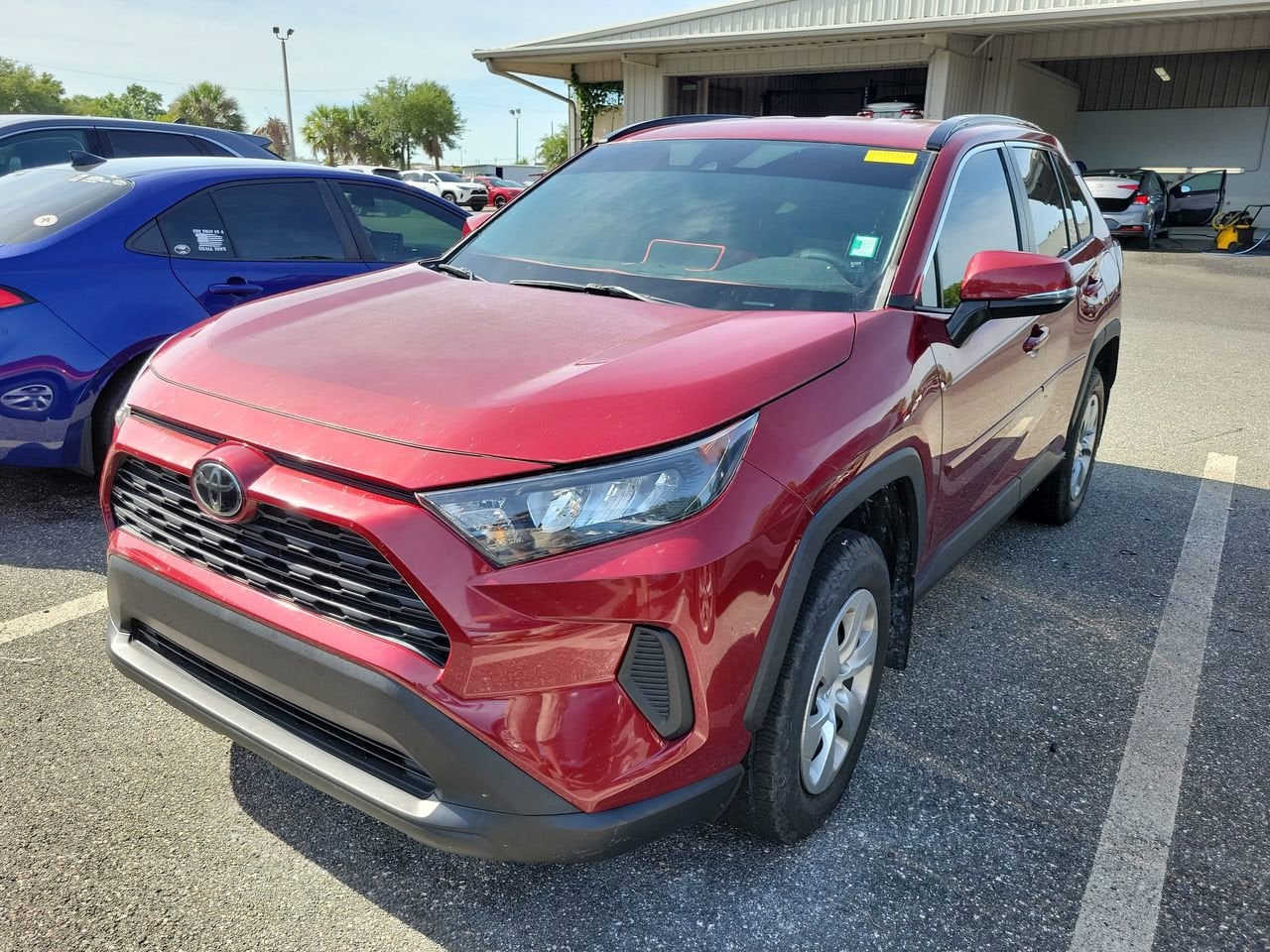 2020 Toyota RAV4 LE