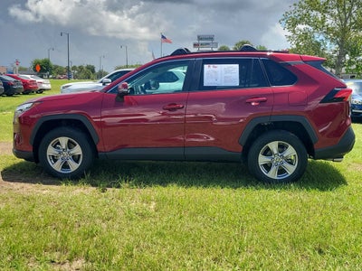 2025 Toyota RAV4 XLE