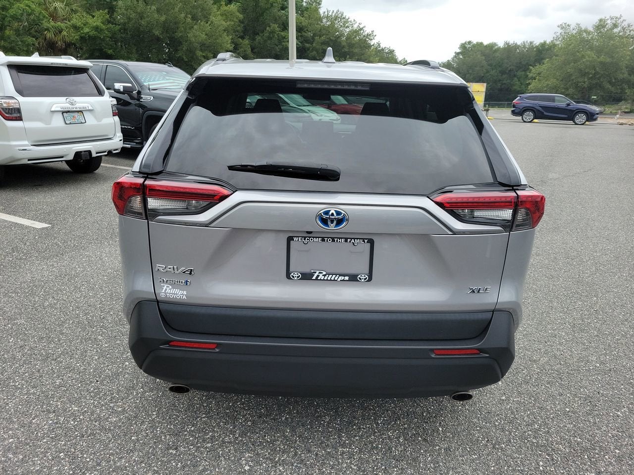 2020 Toyota RAV4 Hybrid XLE