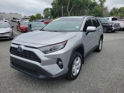 2020 Toyota RAV4 Hybrid XLE