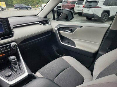 2020 Toyota RAV4 Hybrid XLE