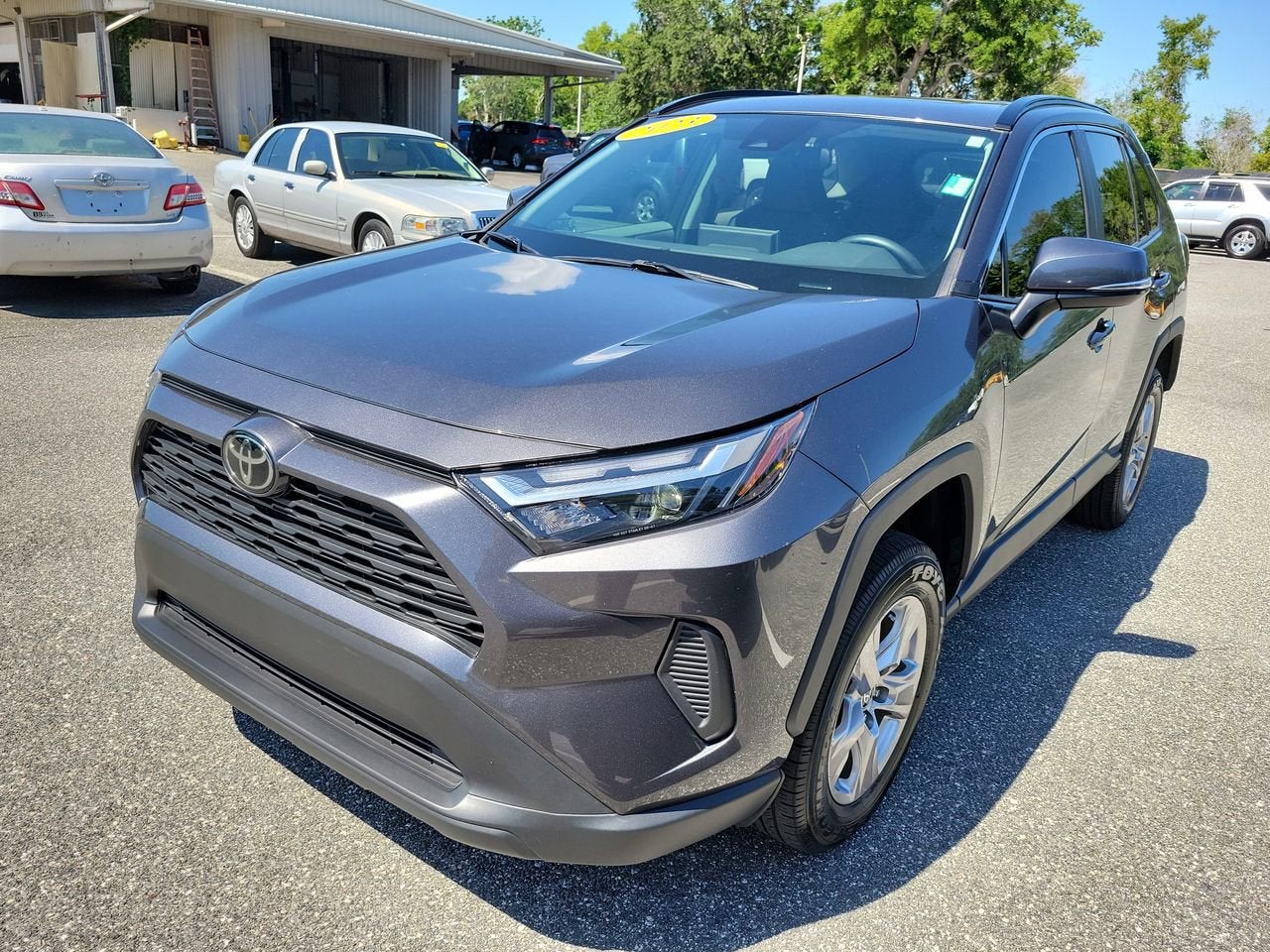 2023 Toyota RAV4 XLE