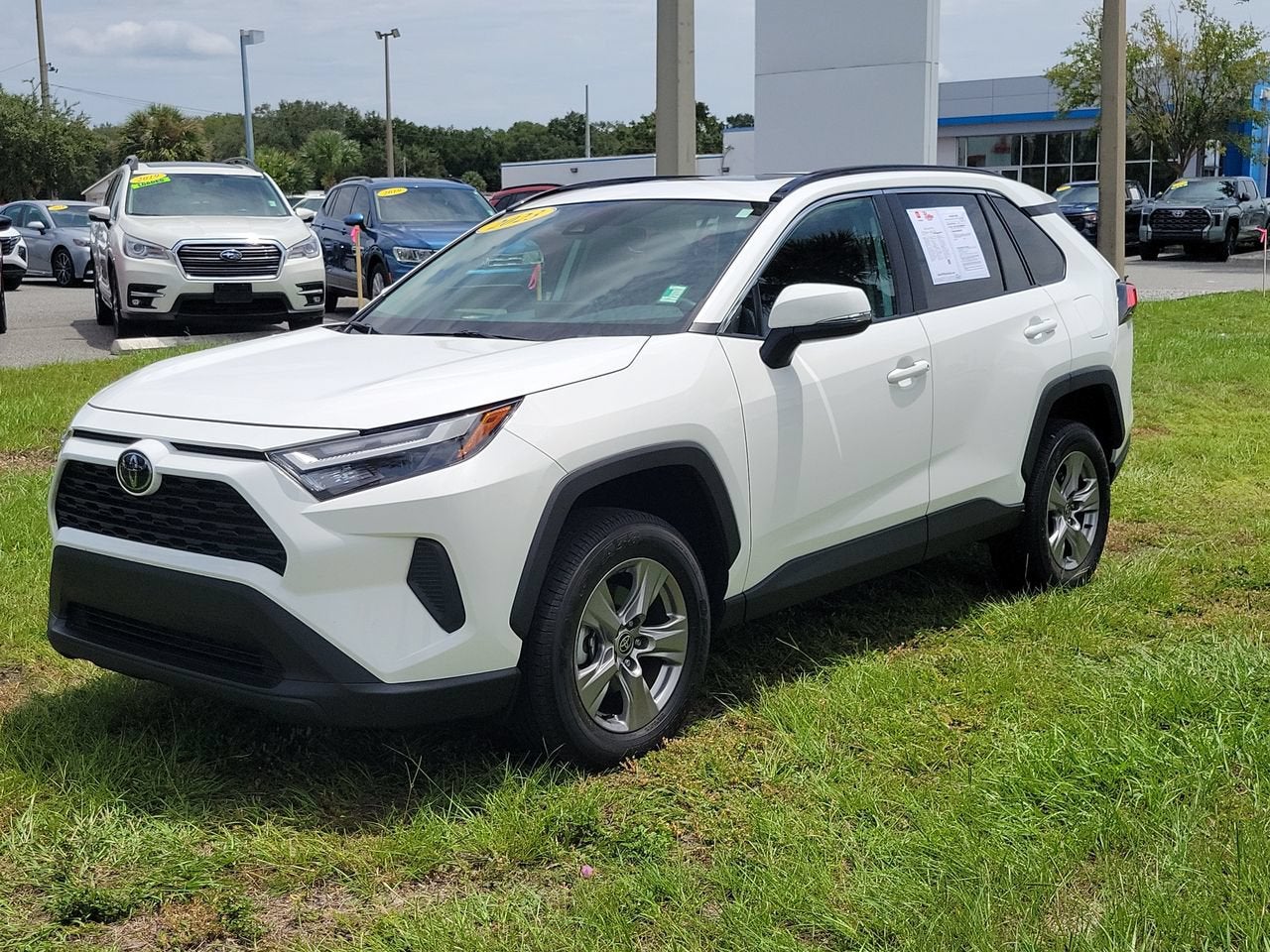2023 Toyota RAV4 XLE