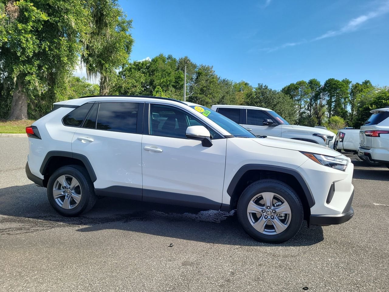2022 Toyota RAV4 XLE