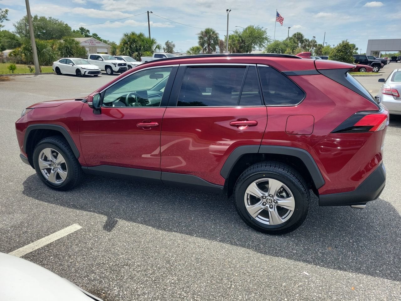 2023 Toyota RAV4 XLE