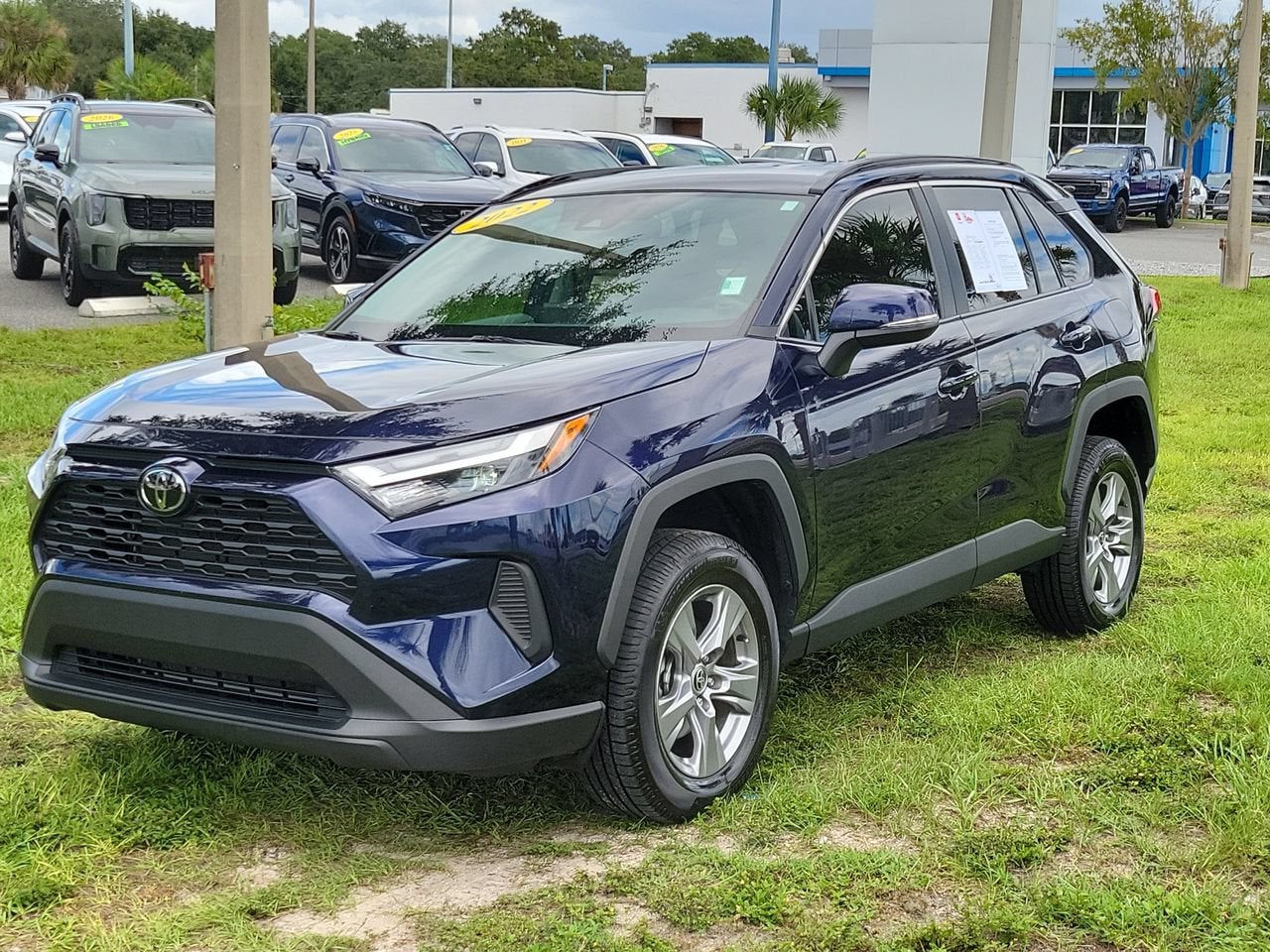 2022 Toyota RAV4 XLE