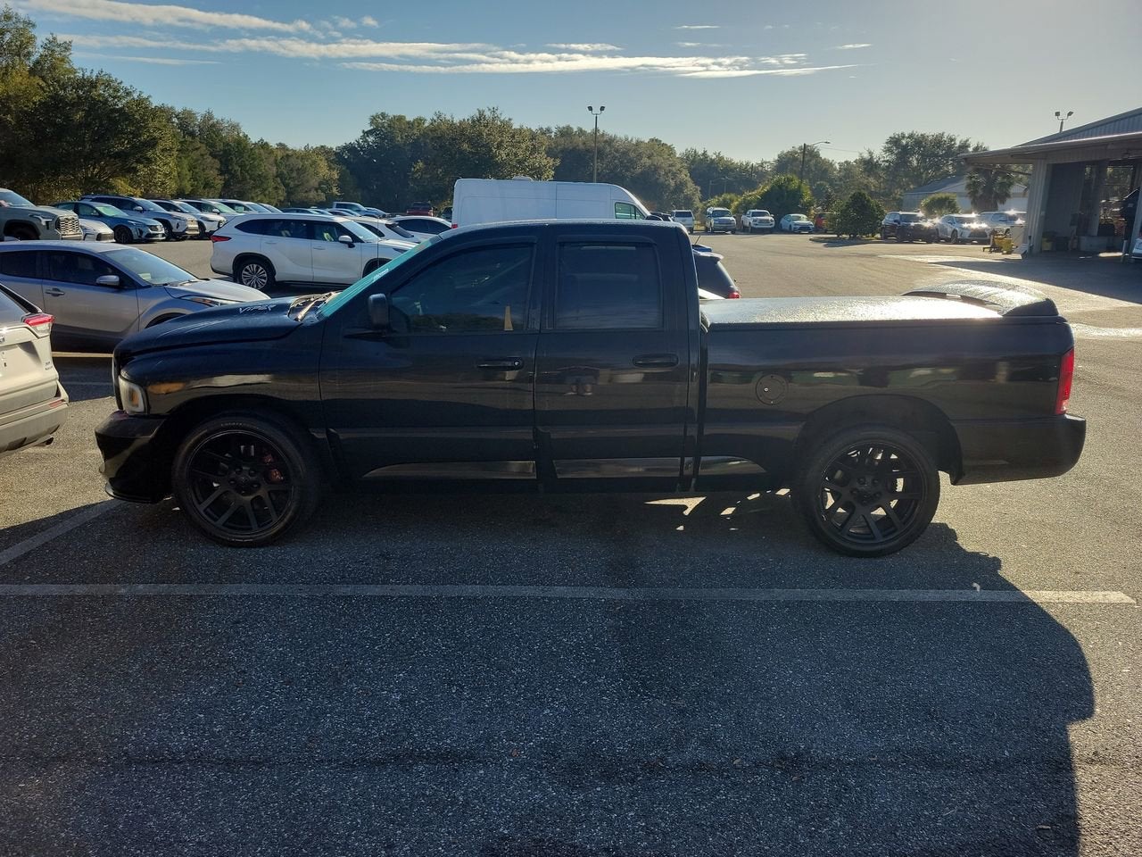 2005 Dodge Ram SRT-10 4dr Quad Cab 140.5" WB