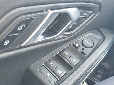 2025 BMW 3 Series 330i