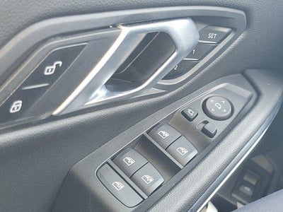 2025 BMW 3 Series 330i