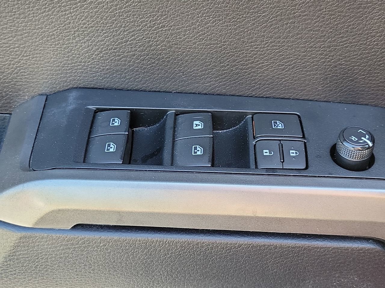 2020 Toyota Tacoma 2WD SR5