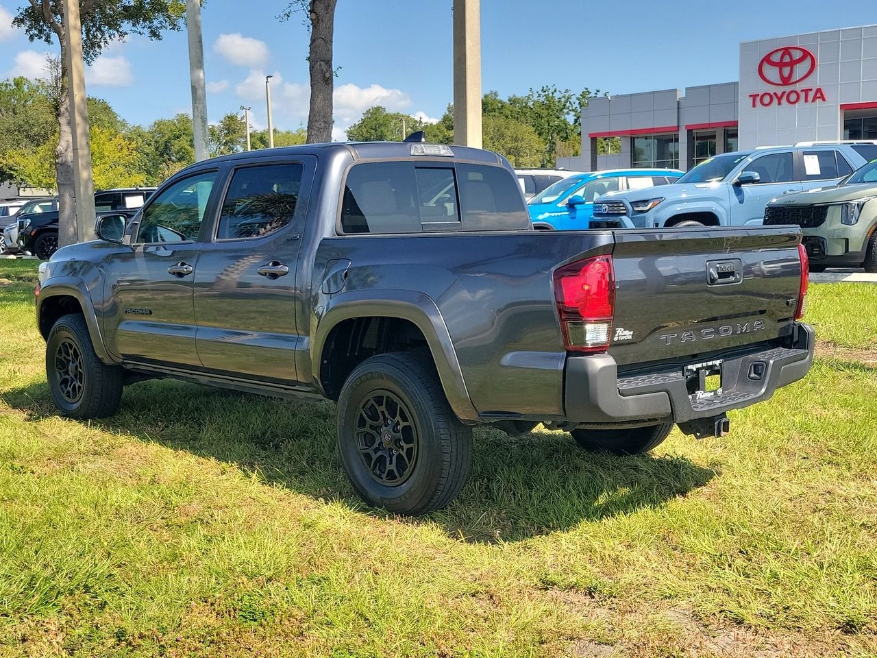 2022 Toyota Tacoma SR5
