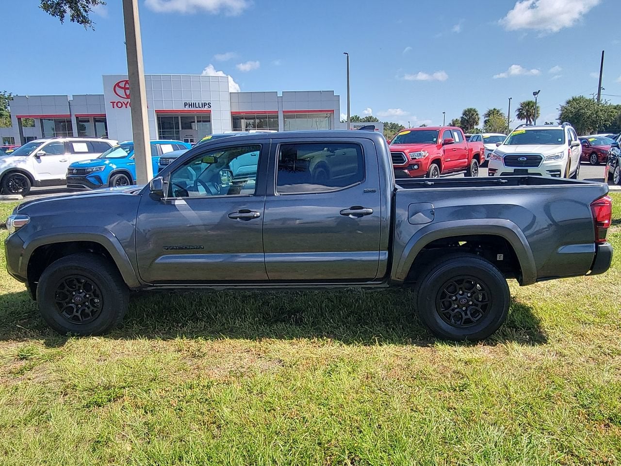2022 Toyota Tacoma SR5